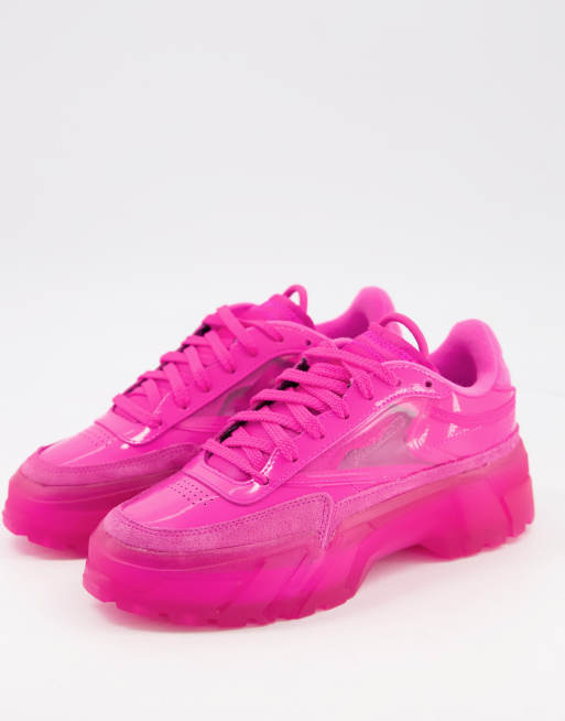 Hot shop pink reebok