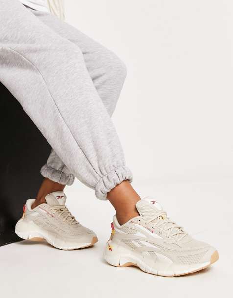 Reebok Zig Kinetica 2.5 trainers in beige - view 1
