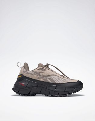Reebok zig zinetica 2.5 edge trainers in taupe and black