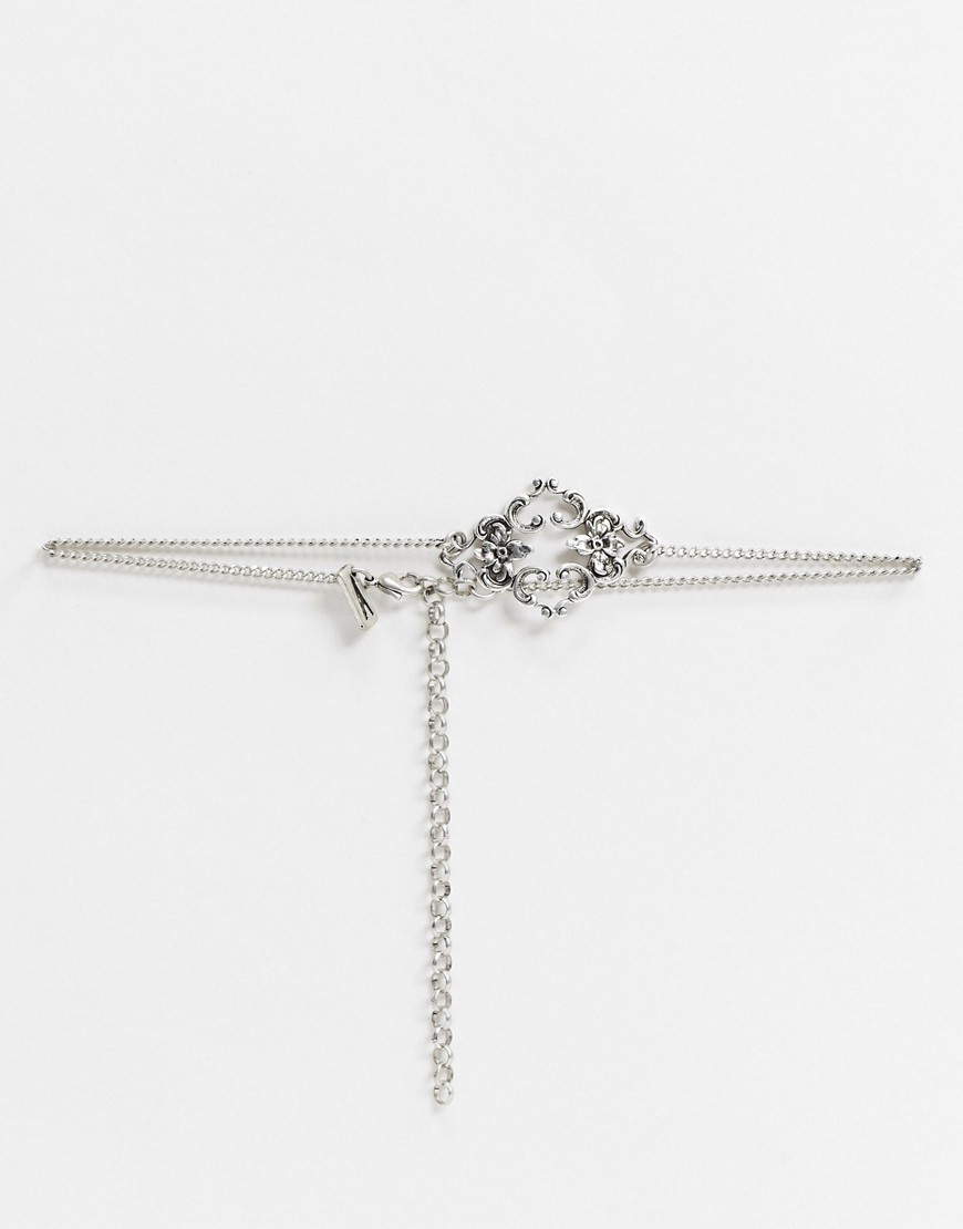 Regal Rose Acanthia choker necklace in silver plate