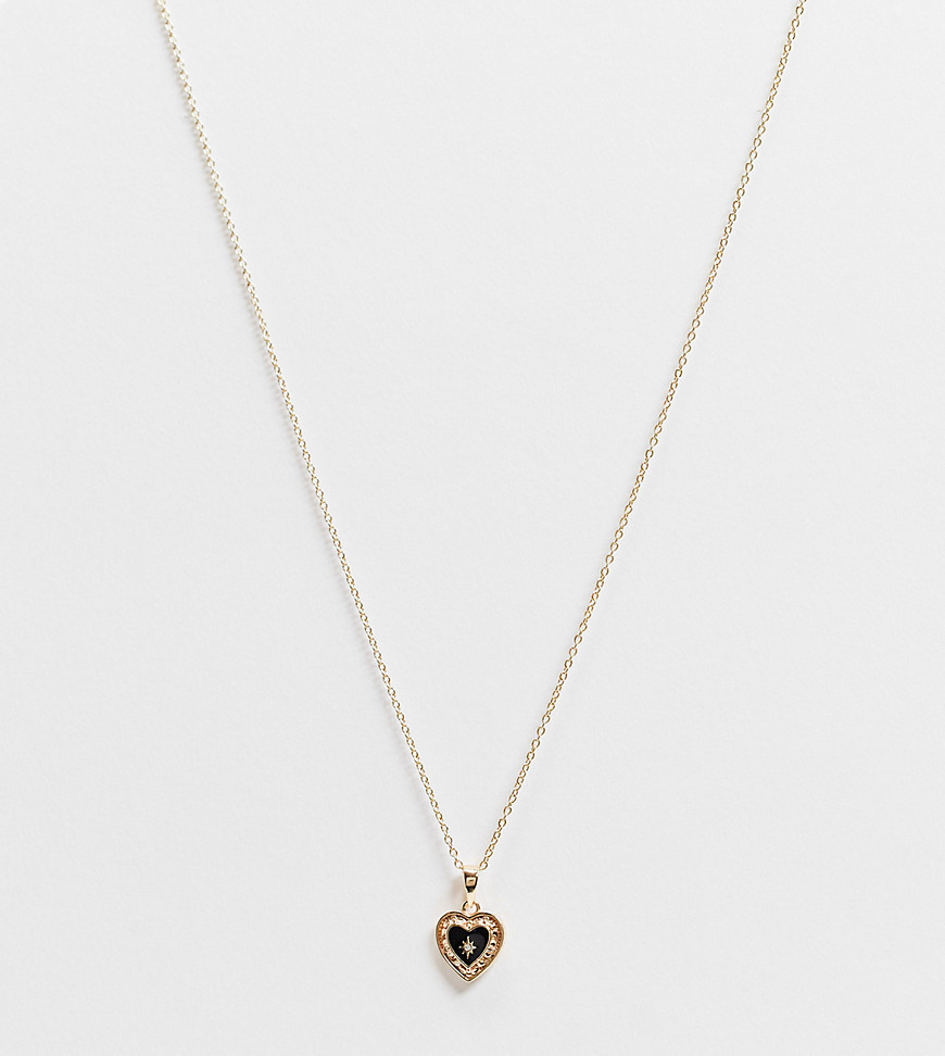 Regal Rose – Solemn – Guldpläterat halsband i äkta silver med emaljerat svart hjärtformat hänge