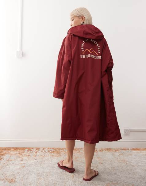 Regatta Adult waterproof changing robe in burgundy - view 1