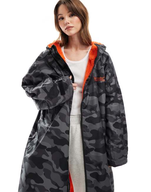 Regatta Adult waterproof Rainwear robe in grey, 3 of 4