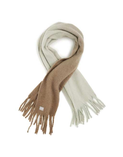 Regatta Aleena shawl scarf in green