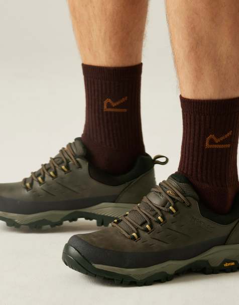 Regatta - Blake - Lage waterbestendige schoenen in bruin - view 1