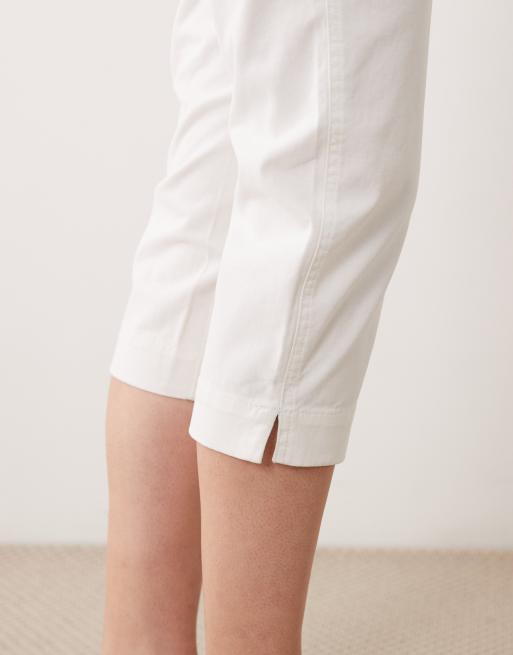 Regatta Breathable bayletta capris in white, 4 of 5