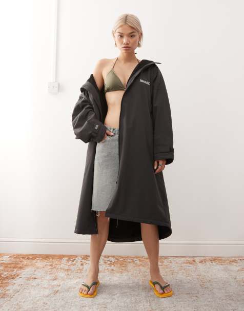 Regatta Changing robe in grey - view 1