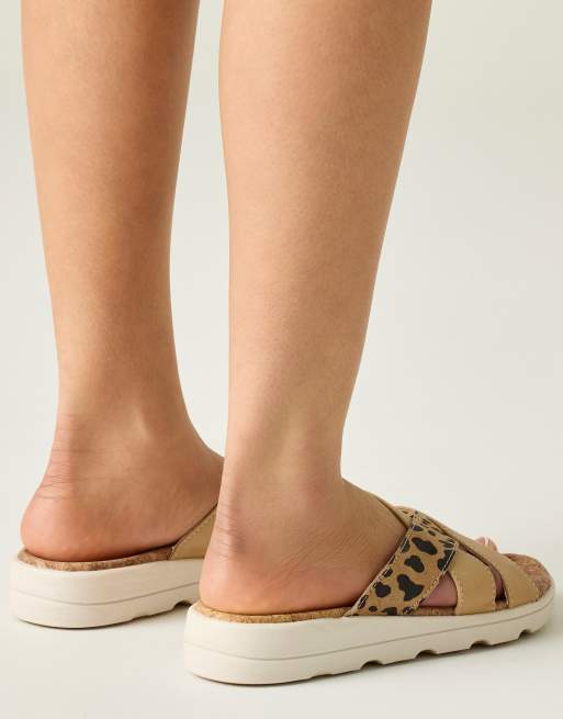 Regatta Comfy cassie sandals in tan leopard, 4 of 4