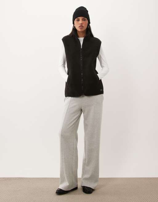Regatta Cosy frankie borg bodywarmer in black, 2 of 4