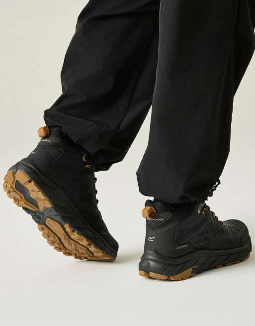 Regatta Derino mid waterproof boots in black rubber, 4 of 7