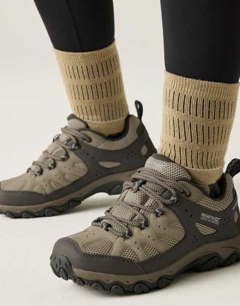 Regatta Edgepoint IV technical waterproof low walking boots in beige - view 1