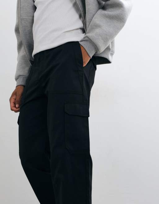 Regatta Essential cargo trousers in black, 4 of 5