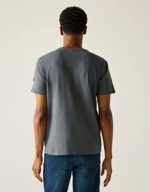 Regatta – Finlo – Weiches, bequemes T-Shirt in der Farbe Dark Storm, 2 von 3