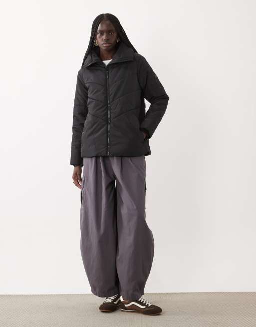Regatta Insulated amelle quilted jacket in black, 2 of 4