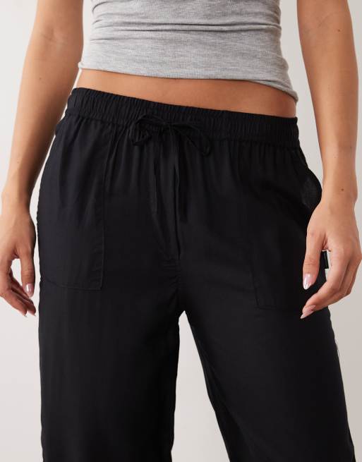 Regatta Lightweight elbrie trousers in black, 4 of 5