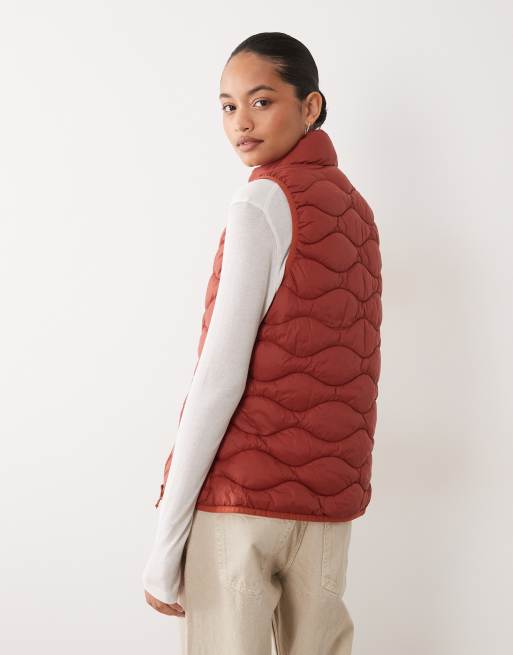 Regatta Lightweight hydi bodywarmer in burnt henna, 4 of 4
