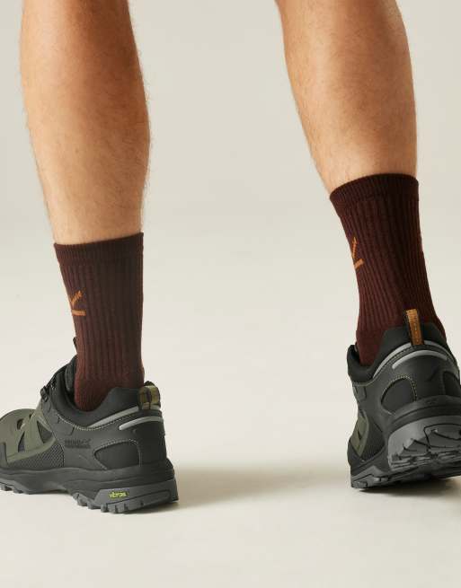 Regatta Regen low waterproof walking shoes in olive night pumpkin spice, 2 of 4