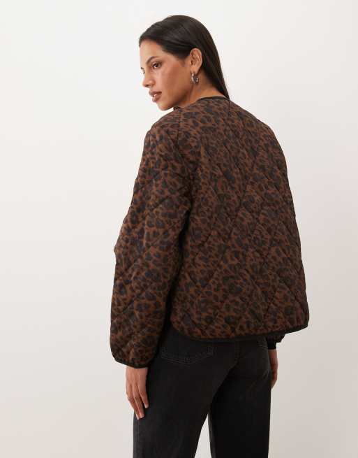 Regatta Swing maia quilted jacket in dark textured leopard, 4 of 4