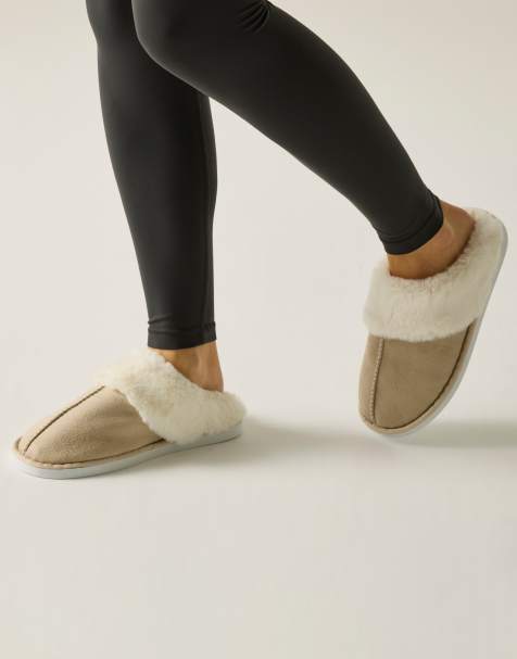 Regatta Tulsy Cosy Faux-fur lined slipper in beige - view 1