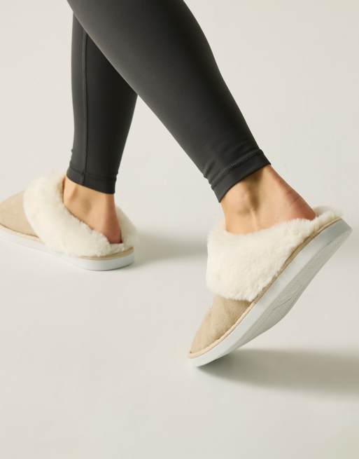 Regatta Tulsy Cosy Faux-fur lined slipper in beige, 4 of 4