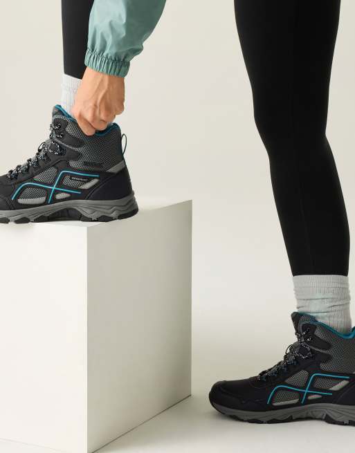 Regatta Vendeavour waterproof boots in black deep lake, 3 of 4