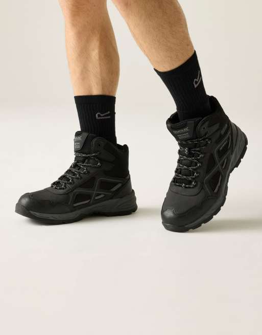 Regatta Vendeavour Waterproof Walking Boots in black, 2 of 4