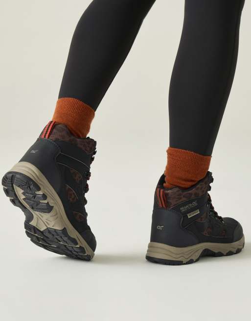 Regatta Vendora boots in black leopard, 4 of 7