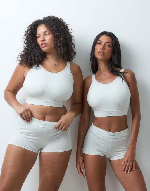 Reign Studio Conna bralette de copas grandes en gris, 2 de 5