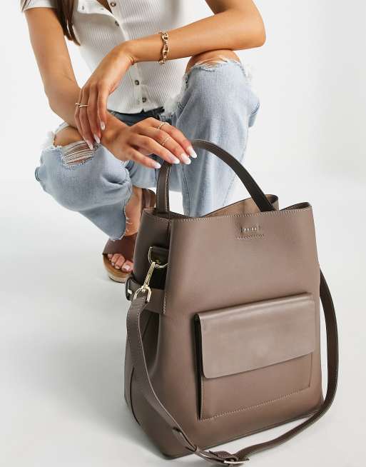 Reiss freya leather bucket bag in grey