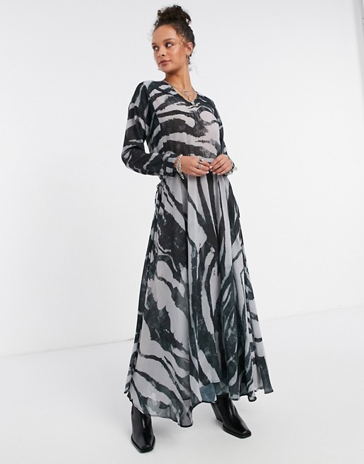 Religion dress with drawstring waist in abstract print