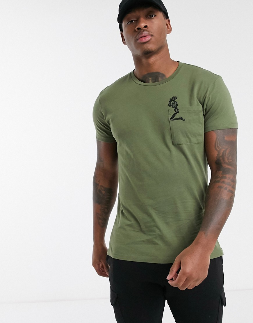 Religion - T-shirt kaki con tasca con teschio-Verde