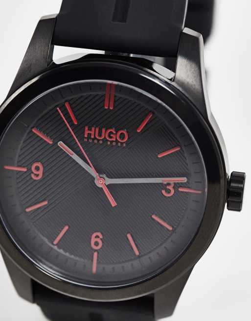 Reloj negro con discount rojo