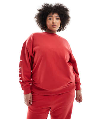 RENEE STUDIO PLUS EXCLUSIVE LOGO GRAPHIC SWEATSHIRT 