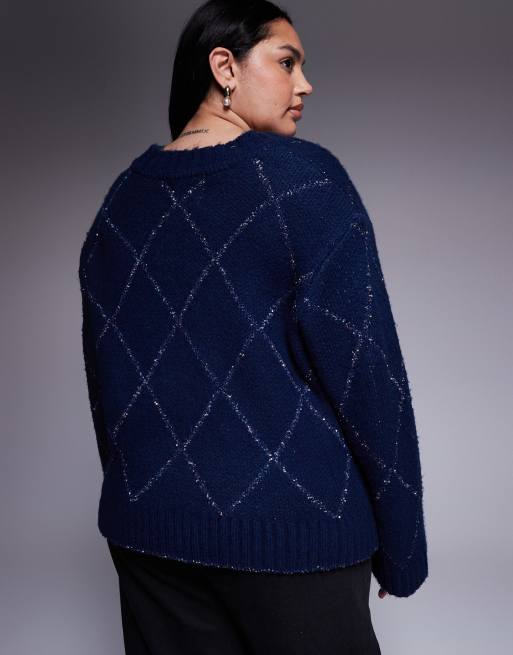 Renee Studio – Flauschige Strickjacke aus Fransengarn in Marineblau mit Rautenmuster und sternförmigen Knöpfen, 4 von 4