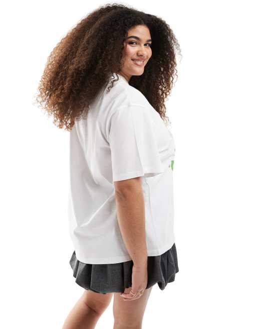 Renee Studio Plus exclusive crew neck graffiti graphic t-shirt in white  , 4 of 4