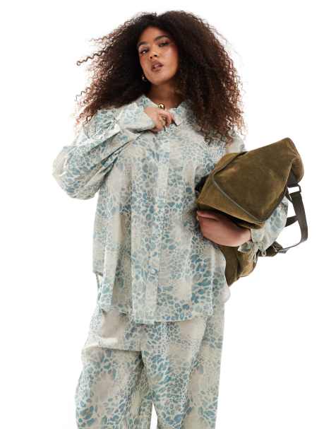 Renée Studio Plus – Exklusives Oversize-Hemd aus Satin mit Animal-Print und Bindeärmel, Kombiteil - view 1