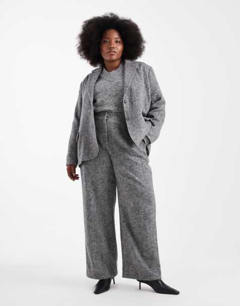 Renee Studio Plus – Grå, figursydda, borstade byxor med vida ben, hög midja och yllelook, del av set, exklusivt hos ASOS - view 1