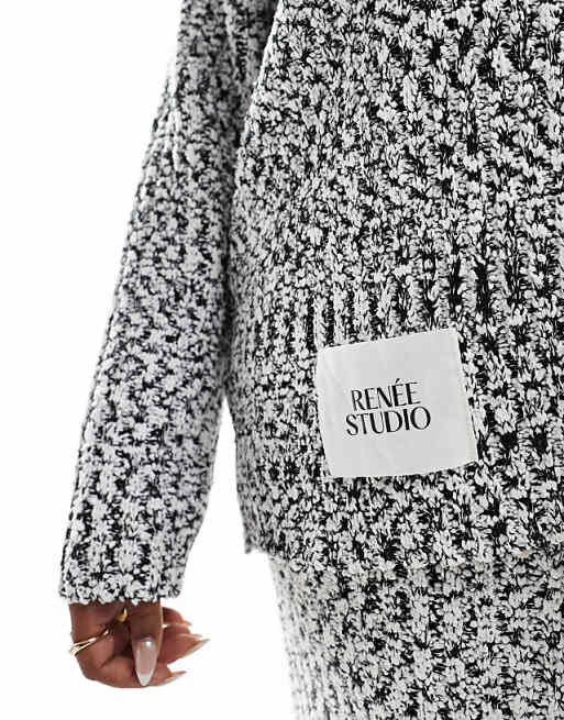 Renee Studio Plus x Holly Wynne exclusive longline Renee Studio Plus x Holly Wynne exclusive longline