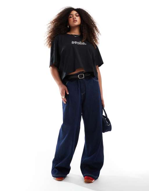  Renee Studio Plus x Michelle Nayla – Exklusives Oversize-T-Shirt in Schwarz mit Pailletten-Logo  , 3 von 4