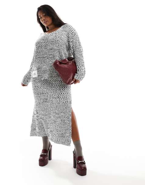 Renee Studio x Holly Wynne - Plus - Exclusives - Gebreide maxi rok met zijsplit in gemêleerd grijs, deel van co-ord set - view 1