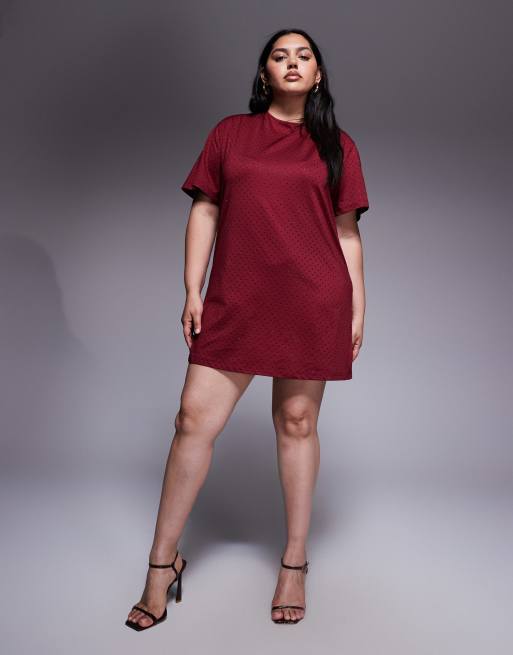 Renee Studio – Zdobiona strasami bordowa sukienka T-shirtowa mini, 3 z 4