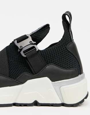 replay black trainers