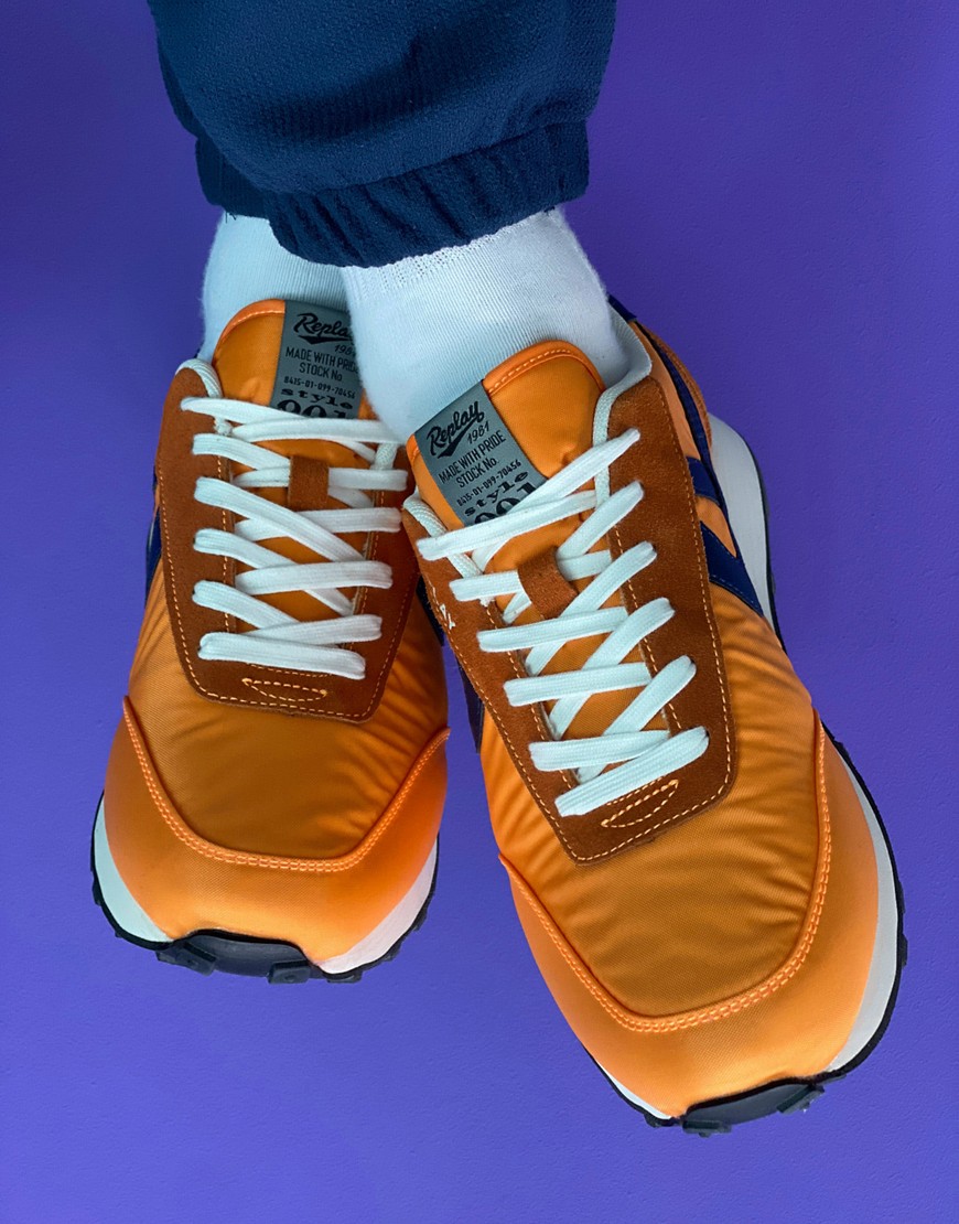 Replay trainers in orange