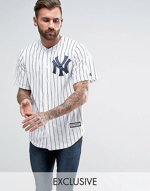 Joven Continental Frugal Réplica de camiseta de béisbol MLB New York Yankees de Majestic | ASOS