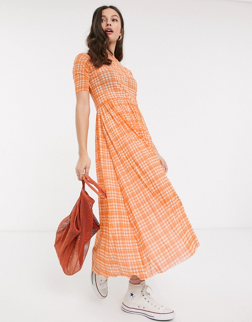 Resume - Taika - Geruite lange jurk van mesh in neon oranje