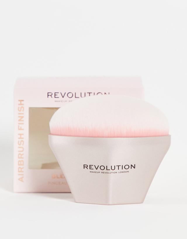 Revolution Airbrush Finish Blender Brush