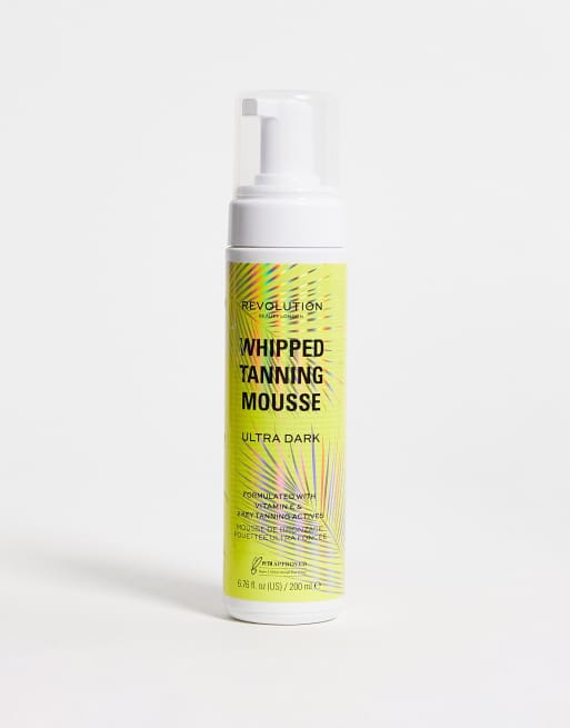Revolution Beauty - Mousse fouettée autobronzante - Ultra foncé