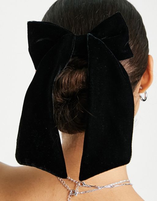 Revolution Haircare Velvet Bow Hair Clip