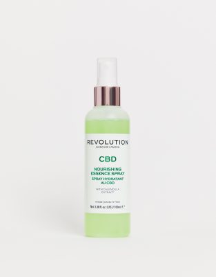 revolution essence spray