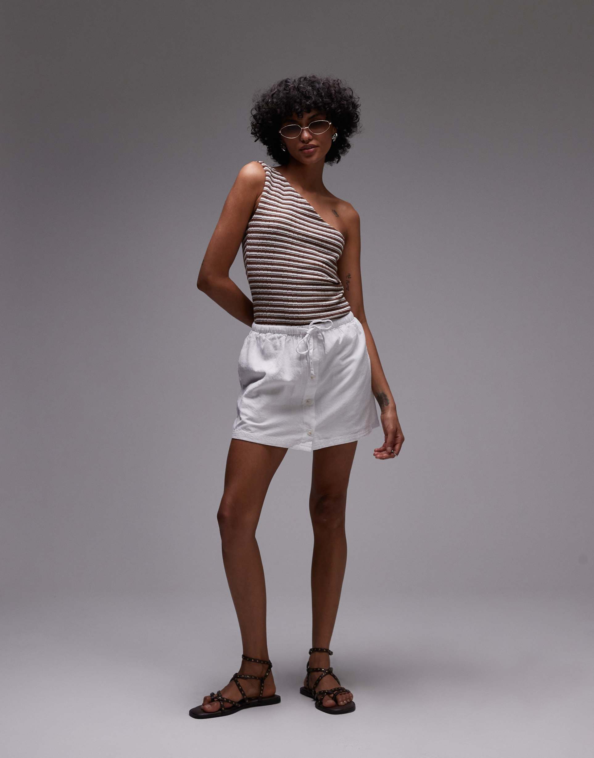 rhythm beach side skort in white
